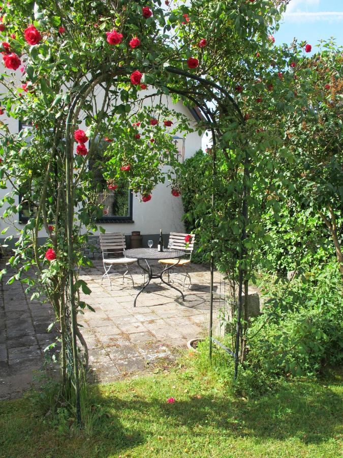 Bed and Breakfast De Slaapmus Boven-Leeuwen Exterior foto